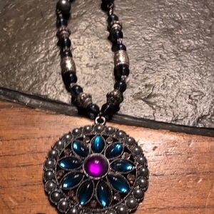Elegant Blue and Purple Pendant Necklace